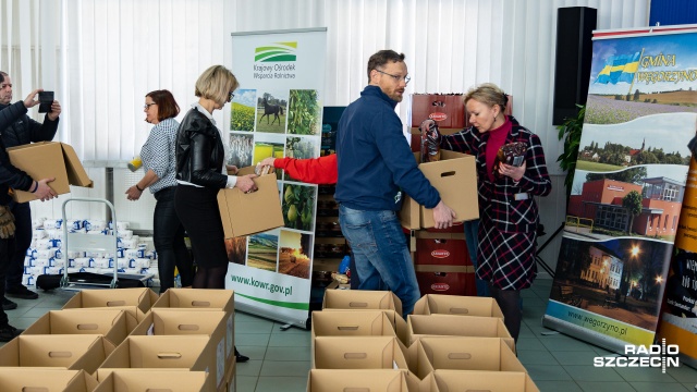 Fot. Robert Stachnik [Radio Szczecin] Paczki żywnościowe dla Polaków na Litwie i Łotwie ruszają w trasę [WIDEO, ZDJĘCIA]