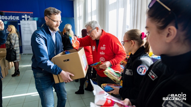 Fot. Robert Stachnik [Radio Szczecin] Paczki żywnościowe dla Polaków na Litwie i Łotwie ruszają w trasę [WIDEO, ZDJĘCIA]