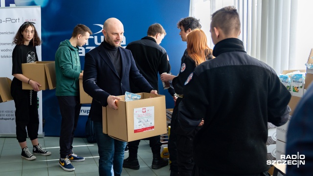 Fot. Robert Stachnik [Radio Szczecin] Paczki żywnościowe dla Polaków na Litwie i Łotwie ruszają w trasę [WIDEO, ZDJĘCIA]