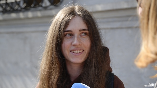 Fot. Kamila Kozioł [Radio Szczecin] Wielkie kolejki pod bankami. Ukraińcy wymieniają hrywny [ZDJĘCIA]