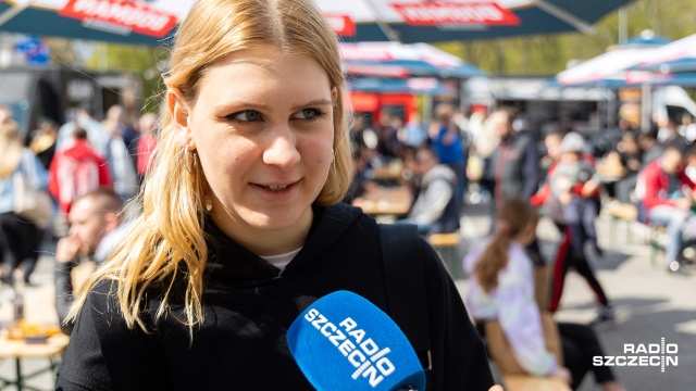 Fot. Robert Stachnik [Radio Szczecin] Raj dla głodomorów! Trwa zlot food trucków [ZDJĘCIA]