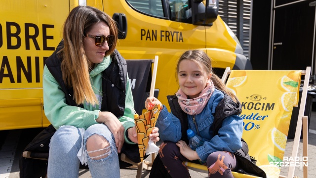 Fot. Robert Stachnik [Radio Szczecin] Raj dla głodomorów! Trwa zlot food trucków [ZDJĘCIA]