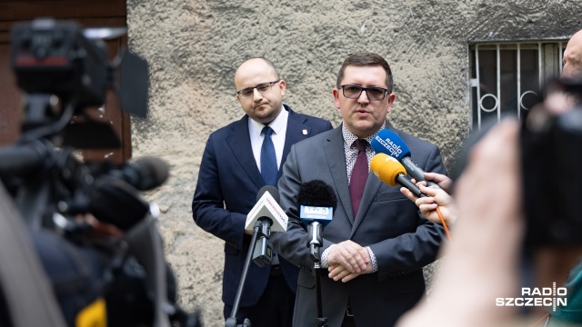 Fot. Robert Stachnik [Radio Szczecin] "Miasto daje lokale, które nie nadają się do remontu" [ZDJĘCIA]