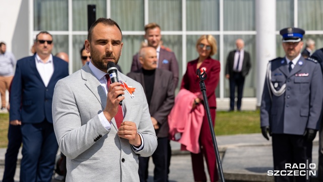 Fot. Robert Stachnik [Radio Szczecin] Dzień Flagi w Międzyzdrojach. "Jestem dumny z bycia Polakiem" [WIDEO, ZDJĘCIA]