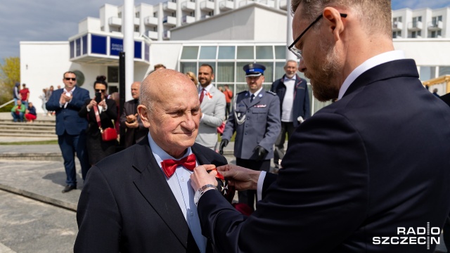 Fot. Robert Stachnik [Radio Szczecin] Dzień Flagi w Międzyzdrojach. "Jestem dumny z bycia Polakiem" [WIDEO, ZDJĘCIA]