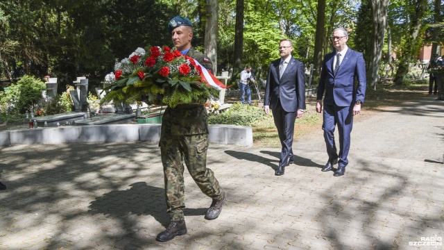 Fot. Kamila Kozioł [Radio Szczecin] Szczecińskie obchody Narodowego Dnia Zwycięstwa [ZDJĘCIA]
