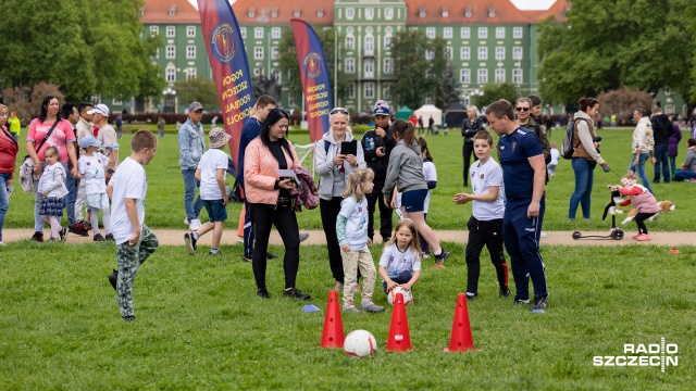Fot. Robert Stachnik [Radio Szczecin] Sportowy Dzień Dziecka na Jasnych Błoniach [WIDEO, ZDJĘCIA]