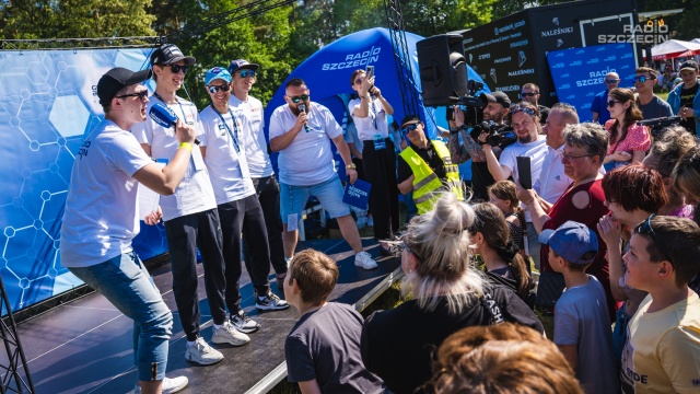 Fot. Mateusz Papke [Radio Szczecin] Skoczkowie odwiedzili Dzień Chemika [WIDEO 3X, ZDJĘCIA]