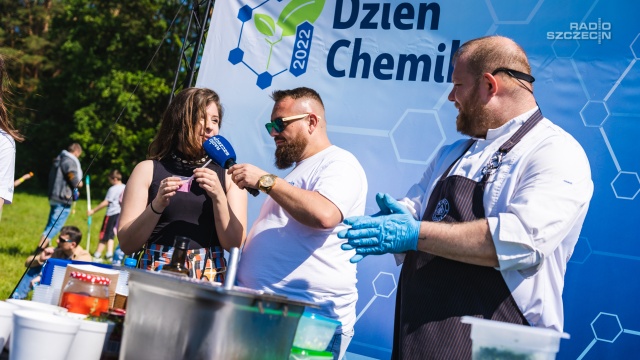 Fot. Mateusz Papke [Radio Szczecin] Skoczkowie odwiedzili Dzień Chemika [WIDEO 3X, ZDJĘCIA]