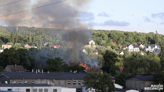 Fot. Robert Stachnik [Radio Szczecin] Pożar pustostanu w Podjuchach [WIDEO, ZDJĘCIA, AKTUALIZACJA]
