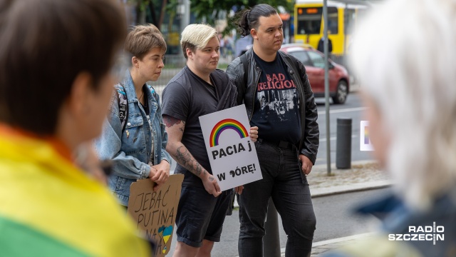 Fot. Robert Stachnik [Radio Szczecin] Szczecińska działaczka LGBT Monika Tichy skazana za obelgi i wulgaryzmy [ZDJĘCIA]