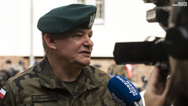 Fot. Wojciech Ochrymiuk [Radio Szczecin] Ruszają w kilkusetkilometrowy rajd, by uczcić poległych weteranów [WIDEO, ZDJĘCIA]