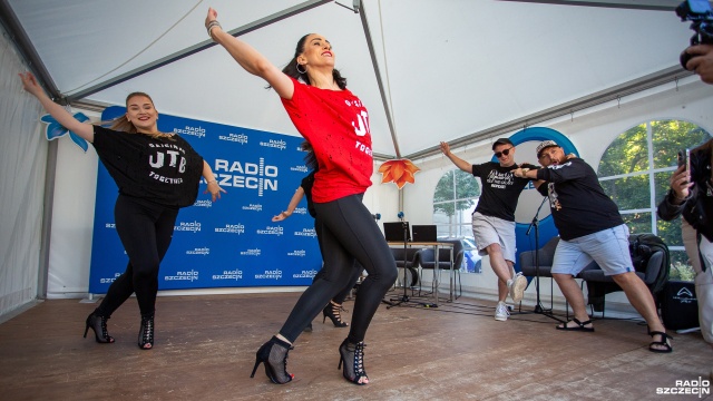 Fot. Maciej Papke [Radio Szczecin] Pokaz Latino High Heels w letnim studiu Radia Szczecin [WIDEO, FOTO]