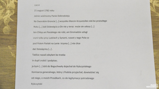 Fot. Kamila Kozioł [Radio Szczecin] Znalezisko w Książnicy. Listy do hrabiego Pinińskiego [WIDEO, ZDJĘCIA]
