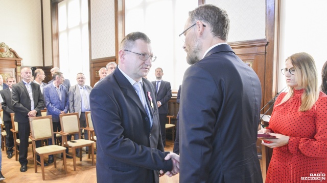 Fot. Kamila Kozioł [Radio Szczecin] Medale za Długoletnią Służbę dla pracowników z Klonowica [ZDJĘCIA]