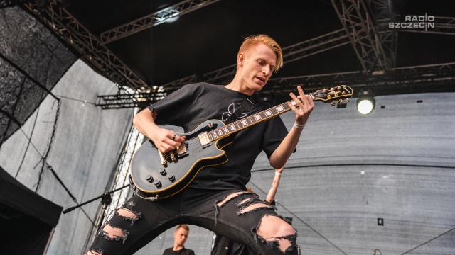 Fot. Mateusz Papke [Radio Szczecin] Gwiazdy Festiwalu Garaże z przekazem do Ukraińcow [ZDJĘCIA]