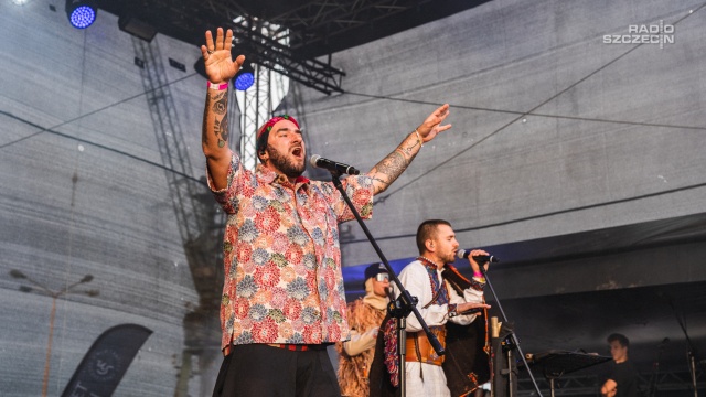 Fot. Mateusz Papke [Radio Szczecin] Gwiazdy Festiwalu Garaże z przekazem do Ukraińcow [ZDJĘCIA]