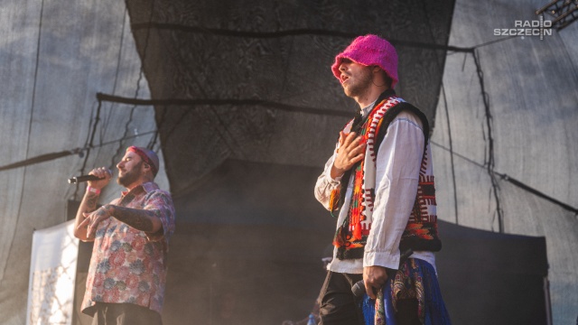 Fot. Mateusz Papke [Radio Szczecin] Gwiazdy Festiwalu Garaże z przekazem do Ukraińcow [ZDJĘCIA]