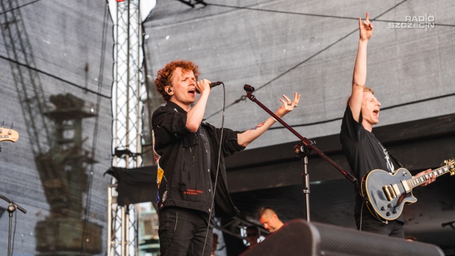 Fot. Mateusz Papke [Radio Szczecin] Gwiazdy Festiwalu Garaże z przekazem do Ukraińcow [ZDJĘCIA]