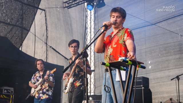 Fot. Mateusz Papke [Radio Szczecin] Gwiazdy Festiwalu Garaże z przekazem do Ukraińcow [ZDJĘCIA]