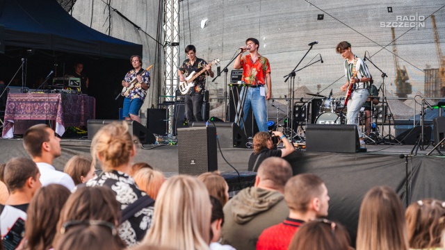 Fot. Mateusz Papke [Radio Szczecin] Gwiazdy Festiwalu Garaże z przekazem do Ukraińcow [ZDJĘCIA]