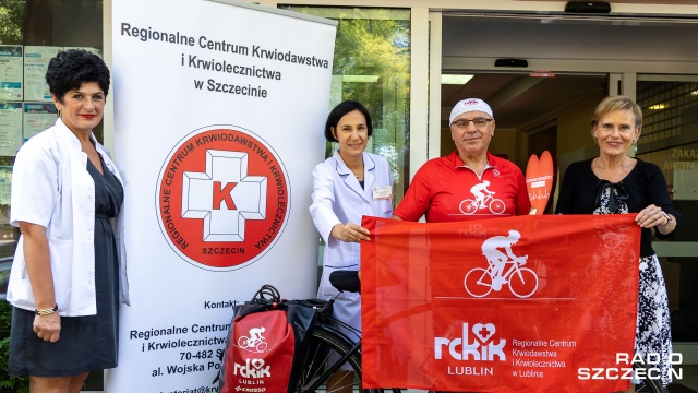 Fot. Robert Stachnik [Radio Szczecin] Przemierza rowerem Polskę, oddając krew. Szczytna akcja 63-latka [WIDEO, ZDJĘCIA]