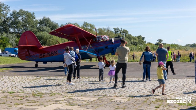 Fot. Robert Stachnik [Radio Szczecin] Aeroklub świętuje 76. urodziny [WIDEO, ZDJĘCIA]