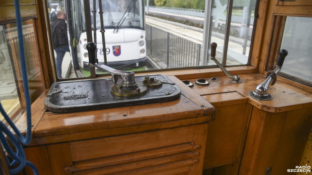 Fot. Kamila Kozioł [Radio Szczecin] Zabytkowe tramwaje na Zawadzkiego [WIDEO, ZDJĘCIA]