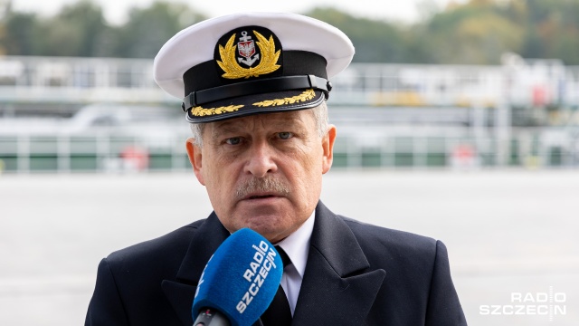 Fot. Robert Stachnik [Radio Szczecin] Urząd Morski w Szczecinie wzbogacił się o szalandę [WIDEO, ZDJĘCIA]