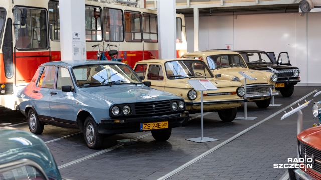 Fot. Robert Stachnik [Radio Szczecin] Wołga, Zastava czy Zaporożec. Nowa wystawa w Muzeum Techniki i Komunikacji [WIDEO, ZDJĘCIA]