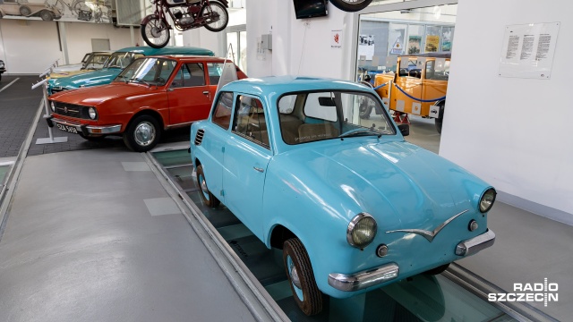 Fot. Robert Stachnik [Radio Szczecin] Wołga, Zastava czy Zaporożec. Nowa wystawa w Muzeum Techniki i Komunikacji [WIDEO, ZDJĘCIA]