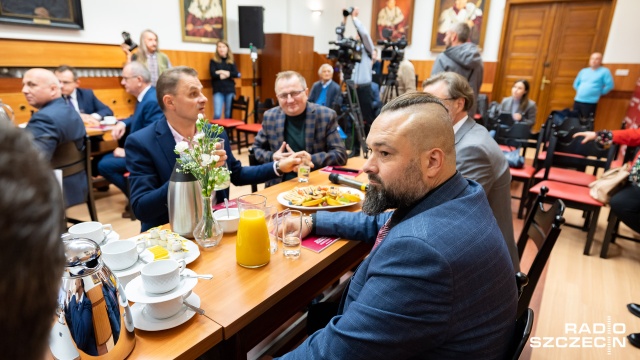 Fot. Robert Stachnik [Radio Szczecin] Sejmowa komisja zdrowia na PUM [ZDJĘCIA]