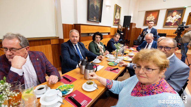 Fot. Robert Stachnik [Radio Szczecin] Sejmowa komisja zdrowia na PUM [ZDJĘCIA]