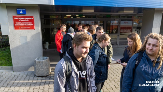 Fot. Robert Stachnik [Radio Szczecin] Studenci Politechniki Morskiej oddają krew [WIDEO, ZDJĘCIA]