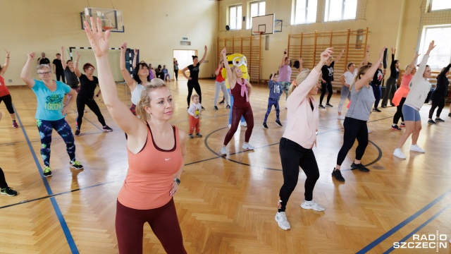 Fot. Robert Stachnik [Radio Szczecin] Tańczą zumbę i pomagają [ZDJĘCIA]