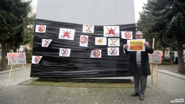 Fot. Marcin Kokolus [Radio Szczecin] Nowogard: Domagają się zburzenia pomnika [ZDJĘCIA]