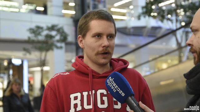 Fot. Kamila Kozioł [Radio Szczecin] Akcja Movember. Panowie badają się w Galaxy [WIDEO, ZDJĘCIA]