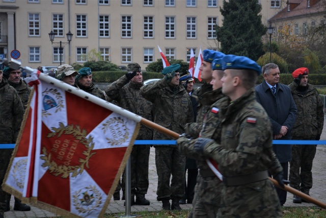 Fot. mjr BŁAŻEJ ŁUKASZEWSKI [OFICER PRASOWY 12 DZ] Kolejna misja szkoleniowa leci do Iraku [WIDEO, ZDJĘCIA]