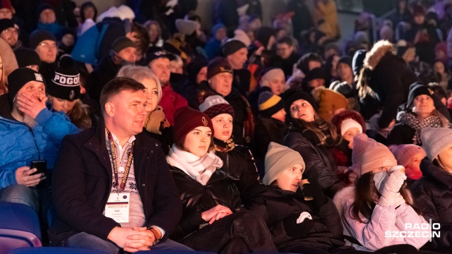 Fot. Robert Stachnik [Radio Szczecin] Kolędowanie z piłkarzami na stadionie Pogoni [WIDEO, ZDJĘCIA]