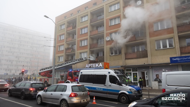 Fot. Robert Stachnik [Radio Szczecin] Paliło się na pl. Żołnierza Polskiego [WIDEO, ZDJĘCIA]