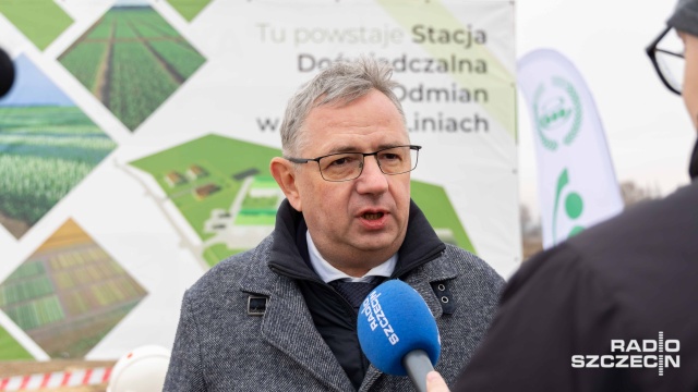 Fot. Robert Stachnik [Radio Szczecin] Budowa stacji badania roślin w Nowych Liniach [WIDEO, ZDJĘCIA]