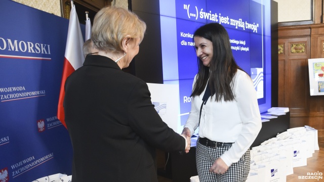 Fot. Kamila Kozioł [Radio Szczecin] Kuratorium Oświaty nagrodziło najlepszych uczniów w regionie [ZDJĘCIA]