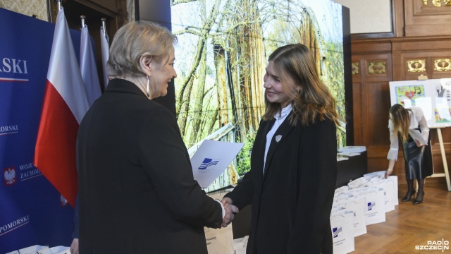 Fot. Kamila Kozioł [Radio Szczecin] Kuratorium Oświaty nagrodziło najlepszych uczniów w regionie [ZDJĘCIA]