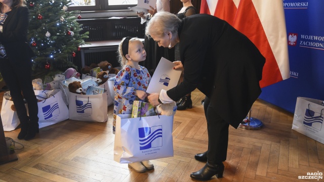 Fot. Kamila Kozioł [Radio Szczecin] Kuratorium Oświaty nagrodziło najlepszych uczniów w regionie [ZDJĘCIA]