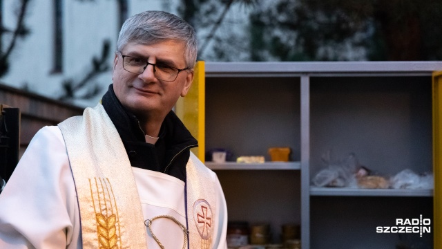 Fot. Robert Stachnik [Radio Szczecin] Nowy punkt dzielenia się jedzeniem. Każdy może pomóc [ZDJĘCIA]