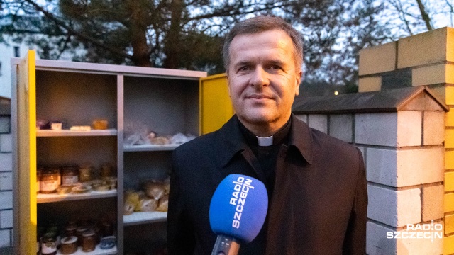 Fot. Robert Stachnik [Radio Szczecin] Nowy punkt dzielenia się jedzeniem. Każdy może pomóc [ZDJĘCIA]