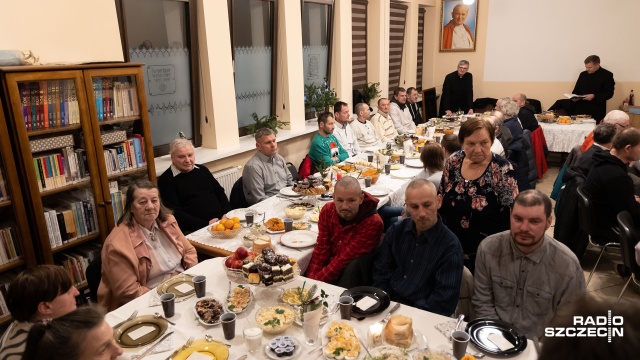 Fot. Robert Stachnik [Radio Szczecin] Nowy punkt dzielenia się jedzeniem. Każdy może pomóc [ZDJĘCIA]