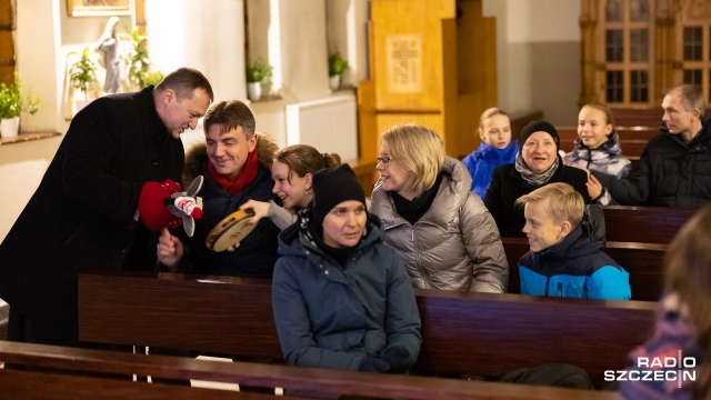 Fot. Robert Stachnik [Radio Szczecin] Wspólne kolędowanie to "pogłębienie wiary i więzi z Bogiem" [WIDEO, ZDJĘCIA]