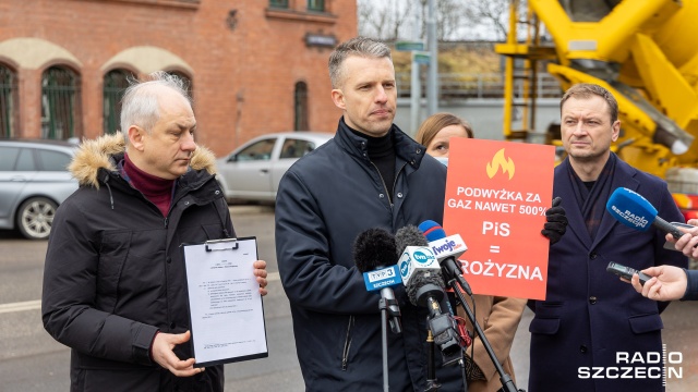 Szczecińscy politycy Platformy Obywatelskiej na konferencji prasowej przedstawili projekt ustawy, która zmienia definicję odbiorcy indywidualnego.