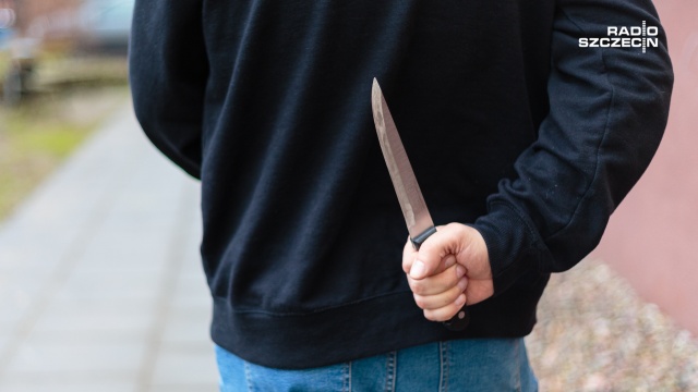 Zadał pięć ciosów w klatkę piersiową ofiary, 47-latek odpowie za próbę zabójstwa. Do sądu trafił akt oskarżenia w tej sprawie.